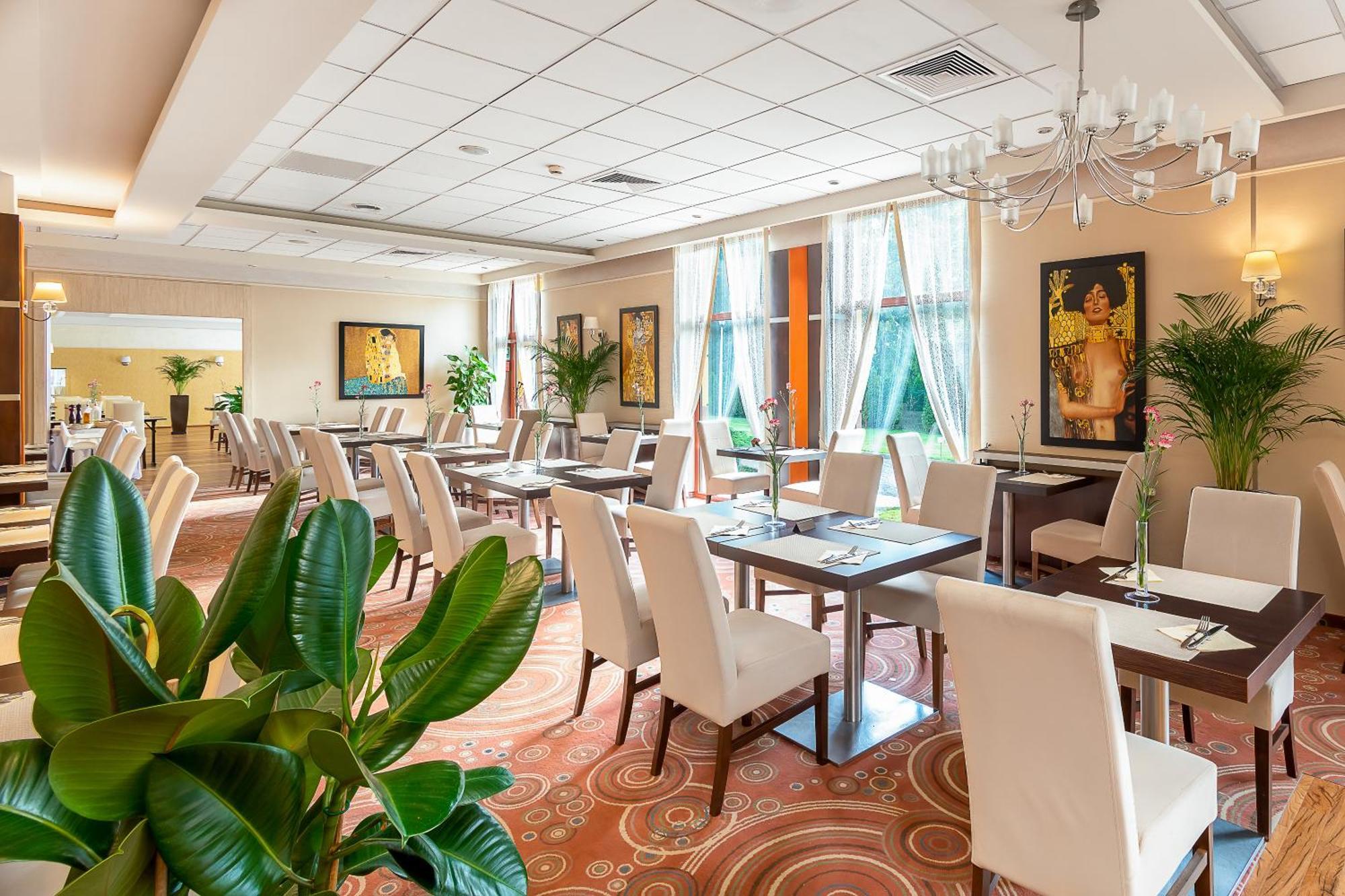 סולק-זדאוז' Hotel Medical Spa Malinowy Zdroj מראה חיצוני תמונה